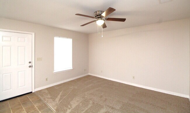 Building Photo - Updated 3BR Home in West Pensacola – Move-...