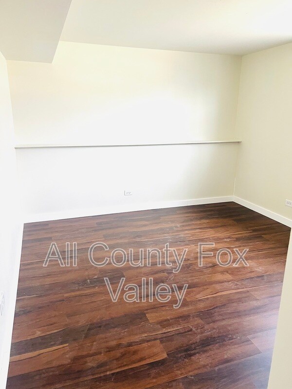 Building Photo - 1670 Chippendale Rd