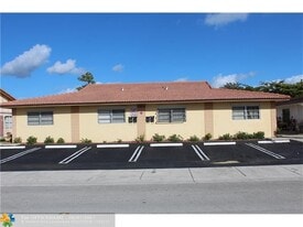 Building Photo - 7515 NW 44th Ct