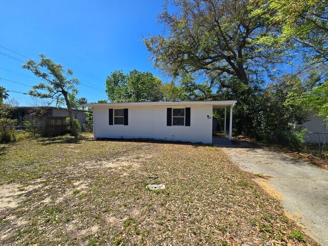 Building Photo - 508 Fairmount Rd