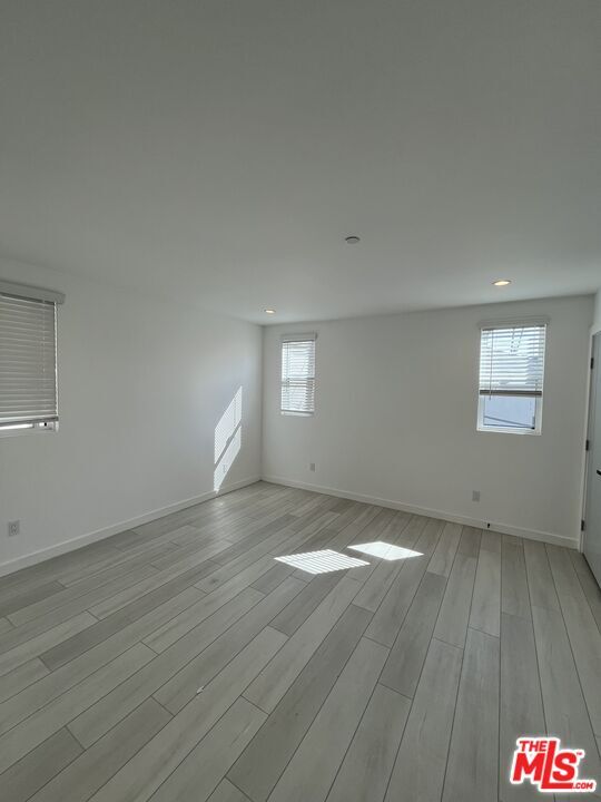 Building Photo - 246 N Dillon St