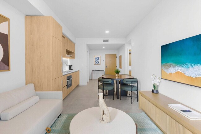 Building Photo - 11 NE 6th St