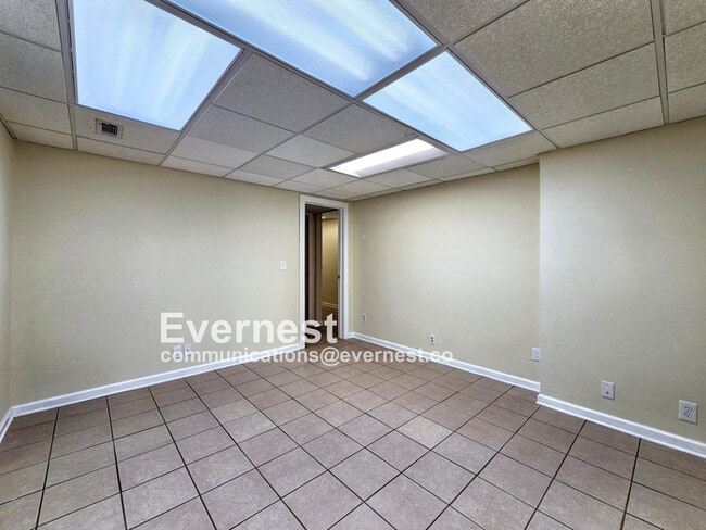 Building Photo - 2047 Arbor Forest Dr SW