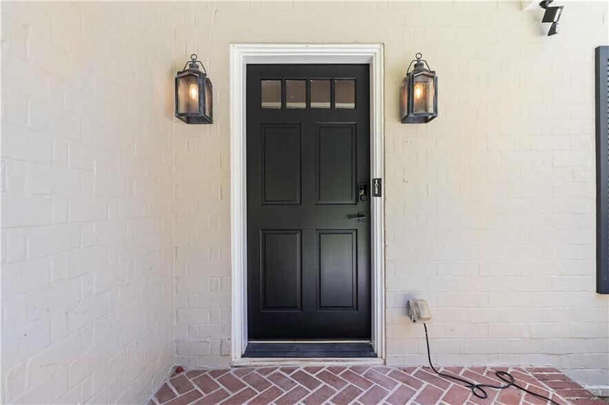 Building Photo - 2014 Westminster Way NE