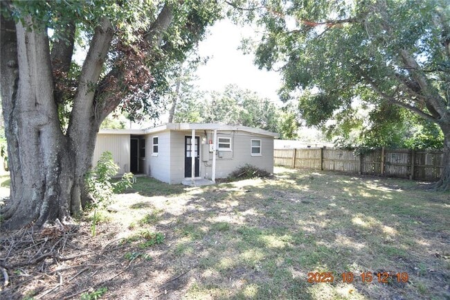 Building Photo - 9496 84th St