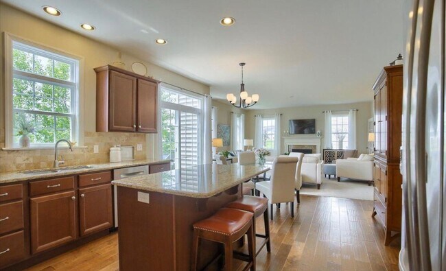 Building Photo - 834 Northern Spy Dr