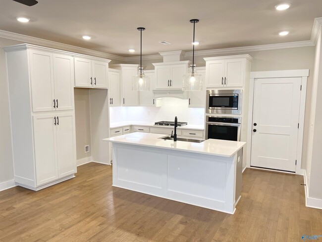 Building Photo - 130 Iberville St