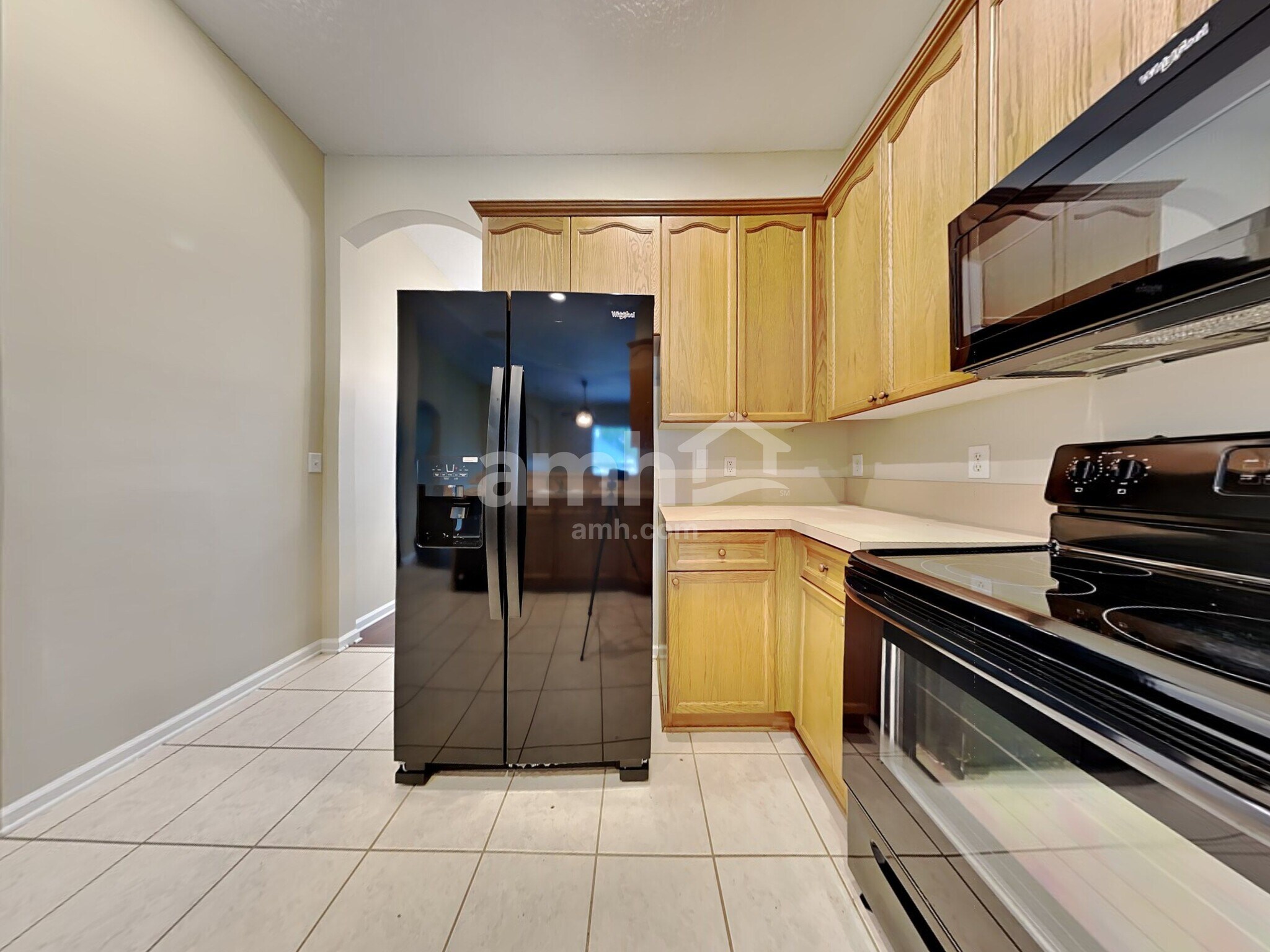 Building Photo - 705 Waterlily Way