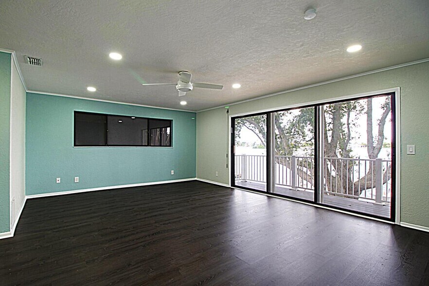 Building Photo - 517 20th Ave
