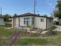 Building Photo - 1120 S Willow St