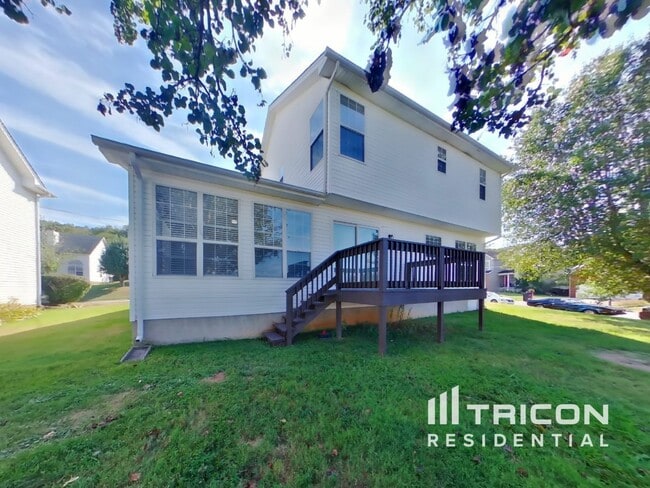 Building Photo - 1022 Ridge Trail