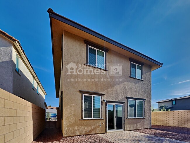 Building Photo - 92 Cabaletta Lane