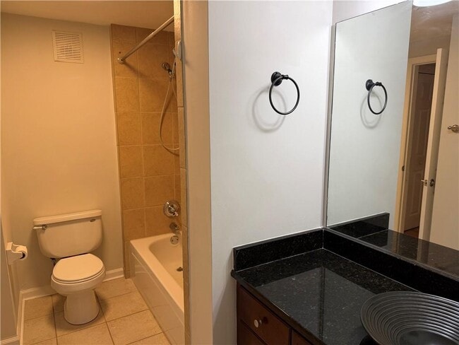 Building Photo - 2511 River Green Dr NW