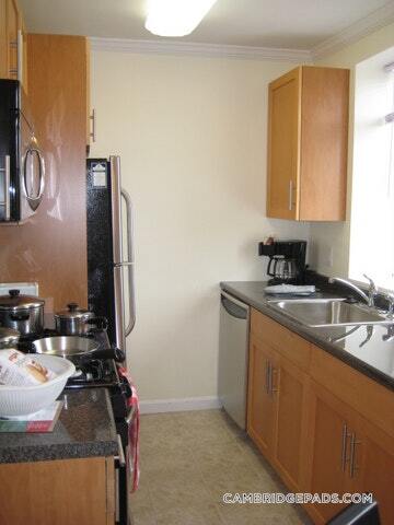 Building Photo - 60 Brattle St