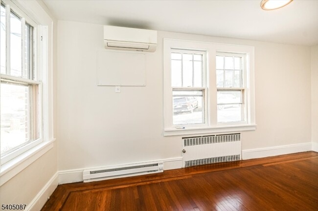 Building Photo - 265 McBride Ave