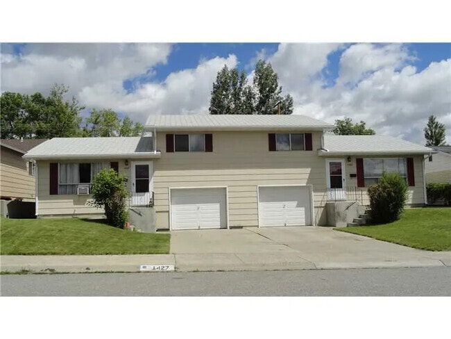 Building Photo - 1425 Lynn Ave