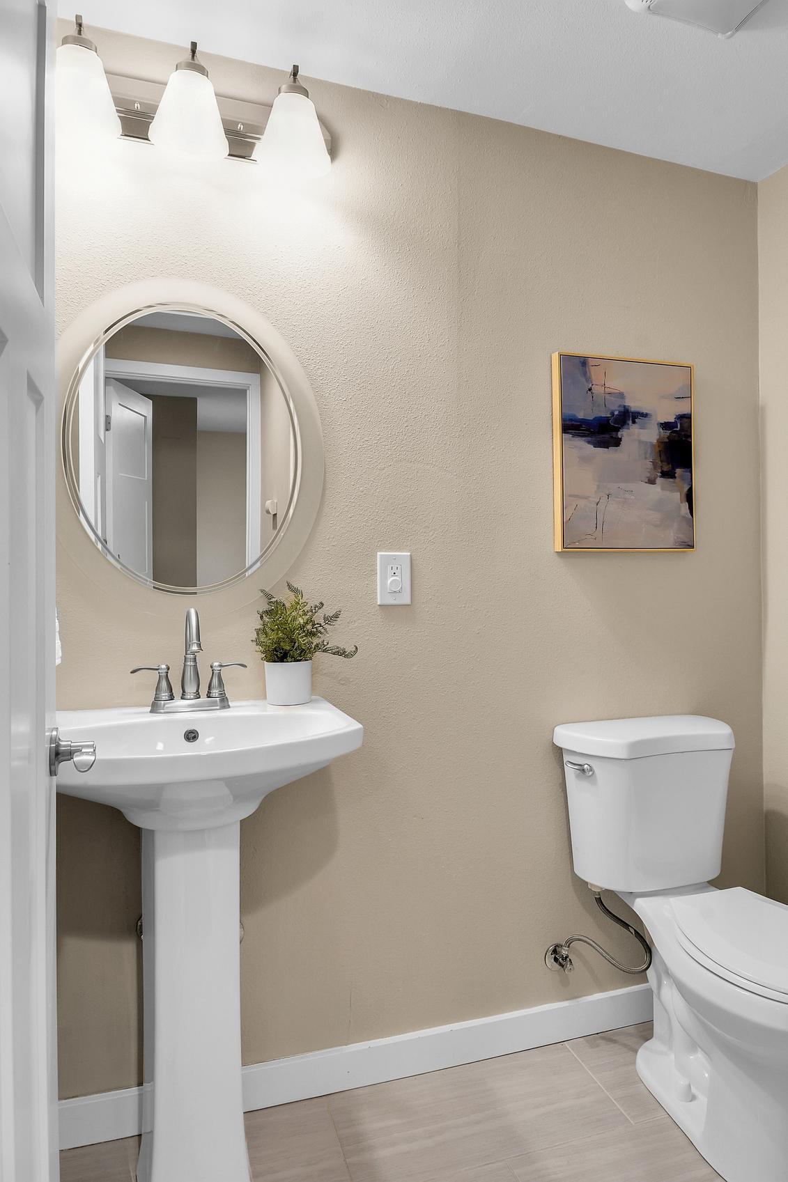 Building Photo - 104 NW 137th St