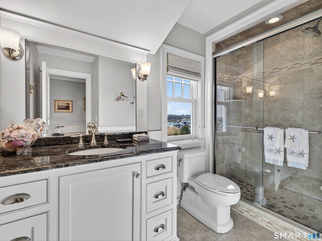 Building Photo - 505 Seaside Ave