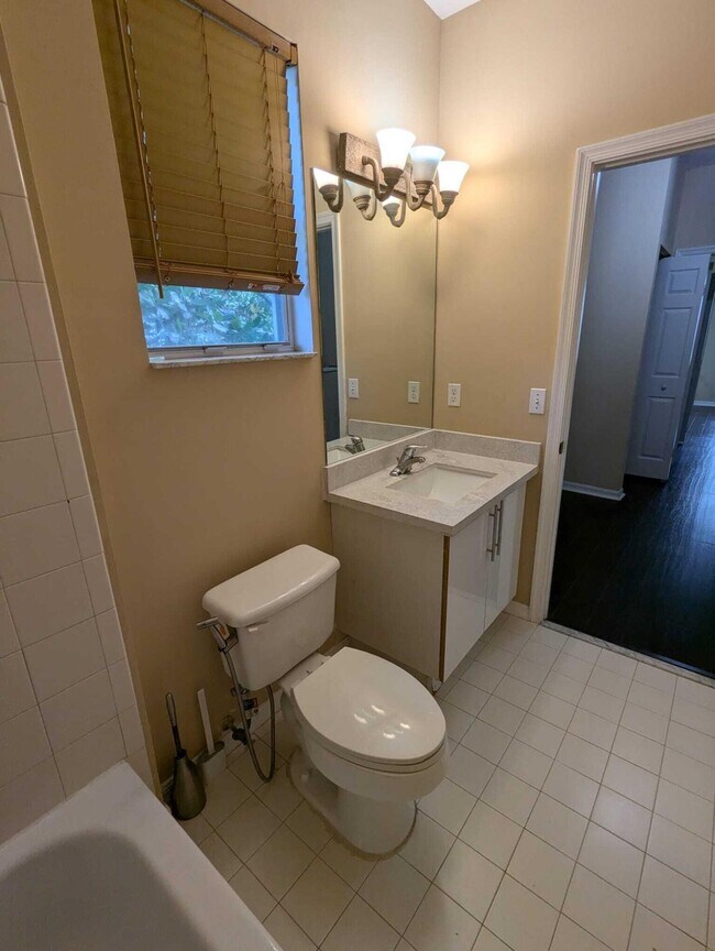 Building Photo - 5162 White Oleander
