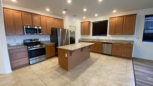Building Photo - 13171 W Buckskin Trl