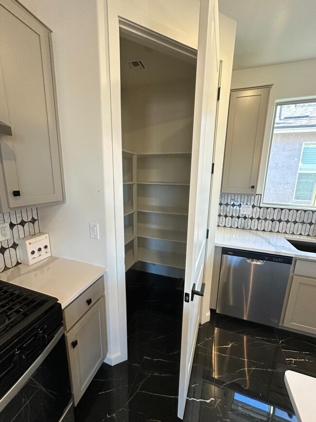 Building Photo - 6393 S Torden Wy