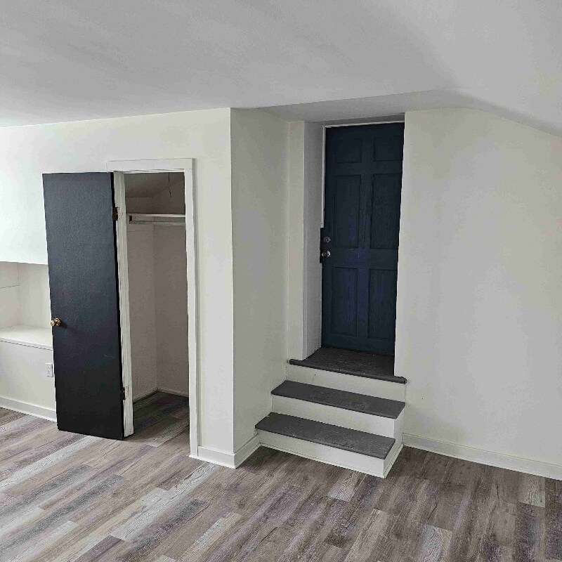 Building Photo - 156 Ontario St