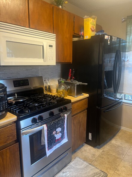 Building Photo - 11606 Pearwood Pl