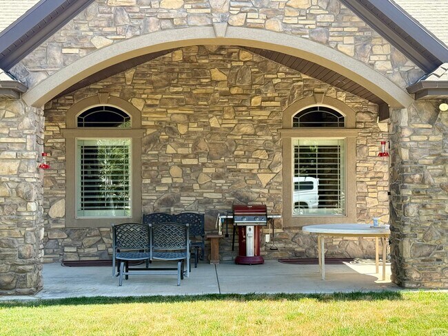 Building Photo - 1124 Meadow Sage Cir