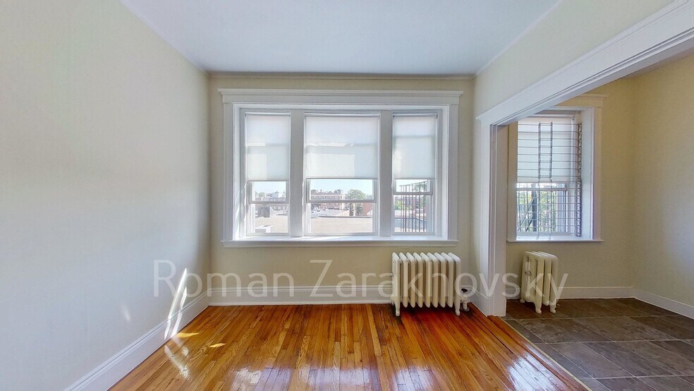 Building Photo - 236 Kelton St