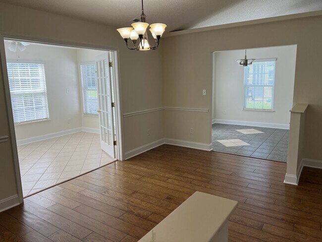 Building Photo - 154 Regency Dr
