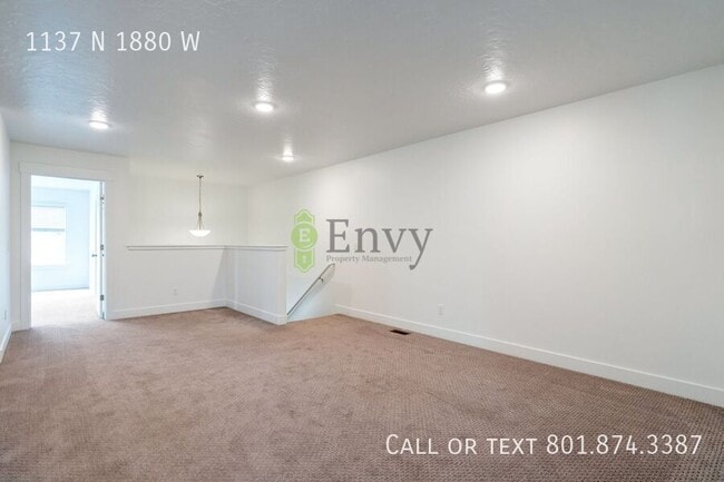 Building Photo - 1137 N 1880 W