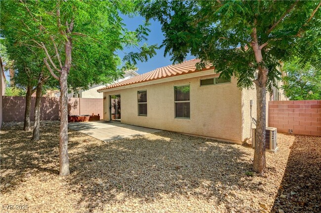 Building Photo - 9845 Lenox Crest Pl