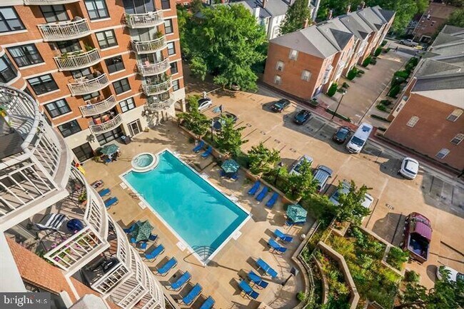 Building Photo - 1200 Braddock Pl