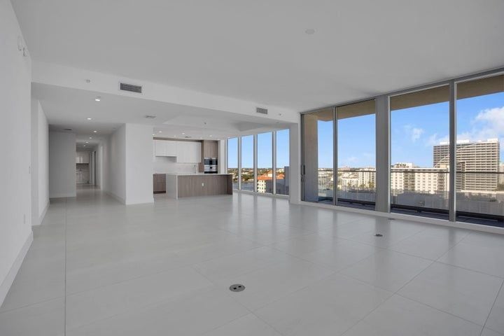 Building Photo - 151 N Seabreeze Blvd