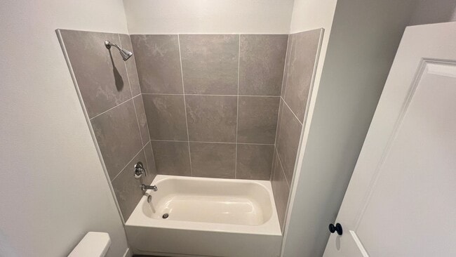 Building Photo - Spacious 4BR Home with Well Water, Pet-Friendly & No HOA