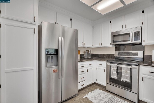 Building Photo - 242 Via El Dorado Ln