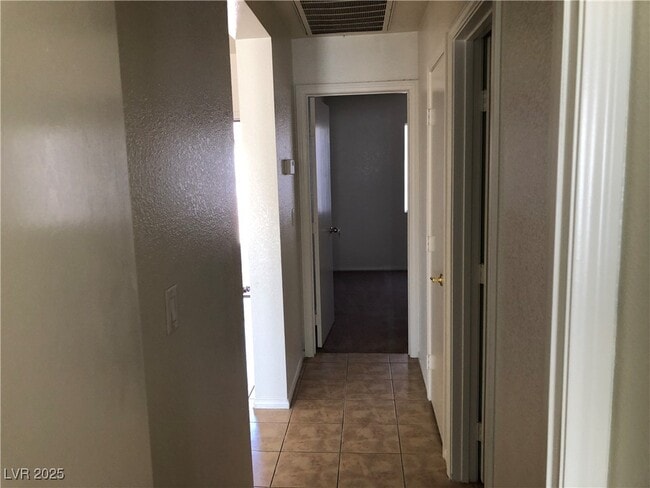 Building Photo - 1083 Sterling Peak St