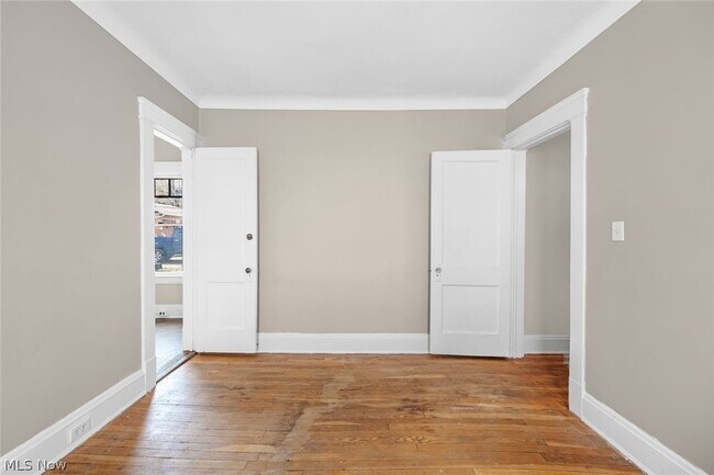 Building Photo - 1695 Glenmont Rd