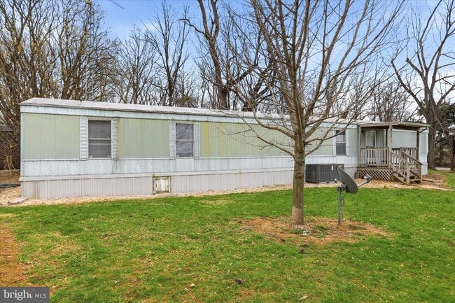 Building Photo - 1873 Clay Hill Rd