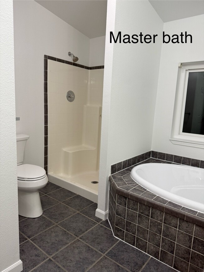 Building Photo - 2665 Bridle Trail Ln