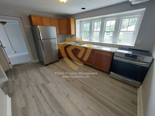 Building Photo - 631 Second Street