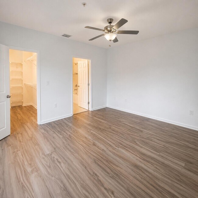 Building Photo - 4404 SW 160th Ave