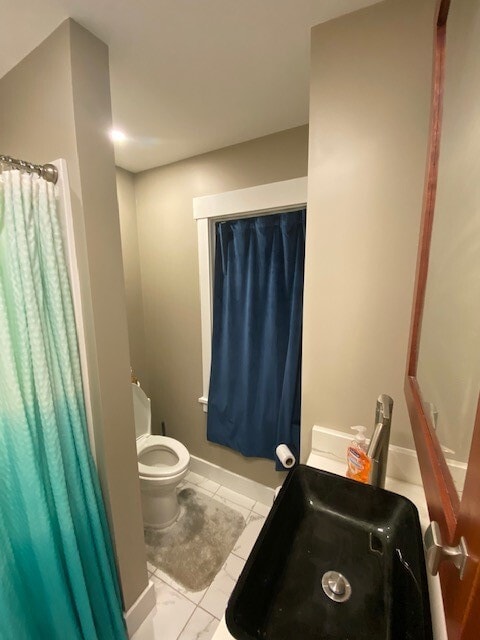 bathroom - 433 West St