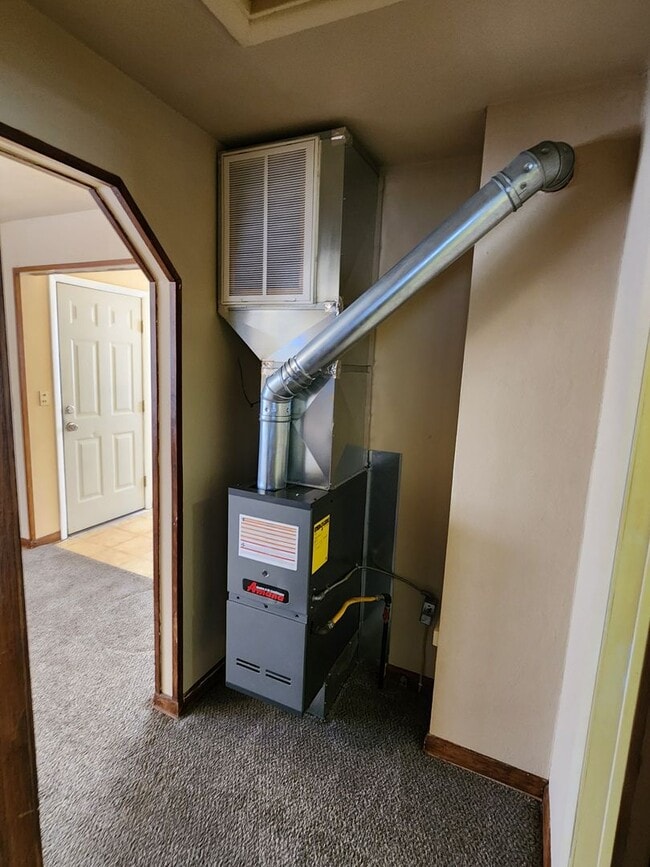 Building Photo - Quaint 1 bedroom home for rent