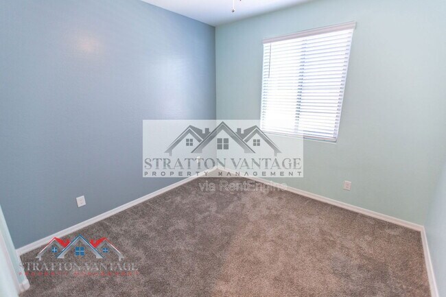 Building Photo - 22486 E Russet Rd