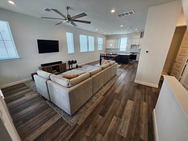 Living Room - 2720 Grand Fountains Dr