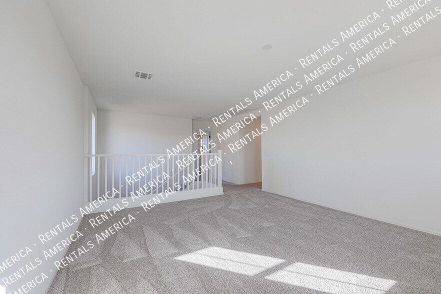 Building Photo - 12620 W Glenn Dr