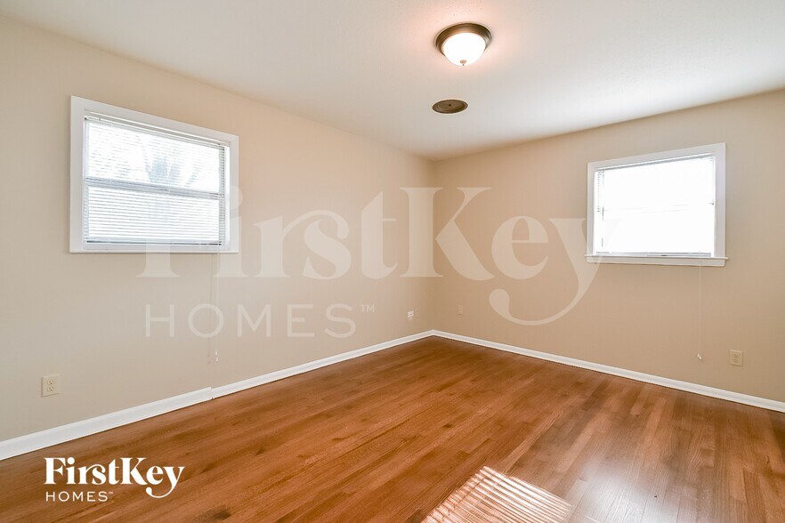 Building Photo - 416 Cardinal Dr