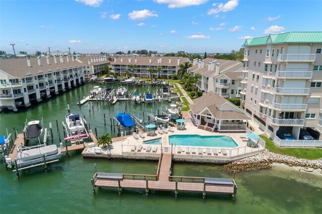 Building Photo - 9201 Captiva Cir