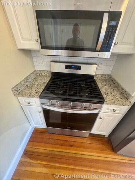 Building Photo - 86 Morrison Ave